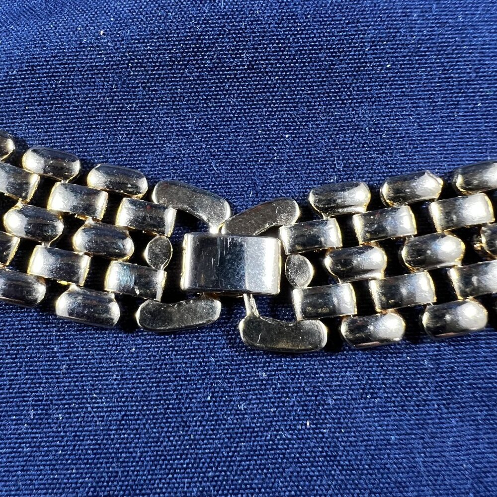 Vintage Gold-Tone Chunky Link Necklace With Double Row Design For Women - Picture 3 of 3